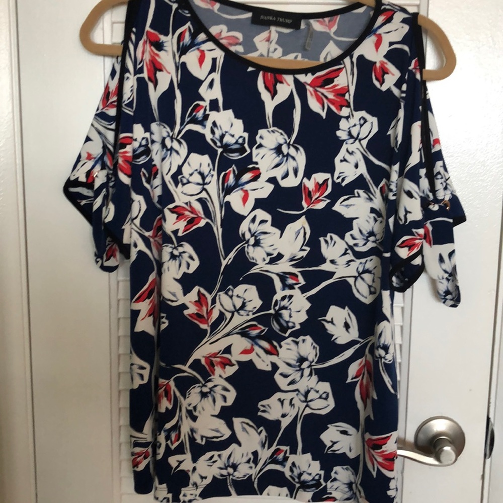 Ladies blouse